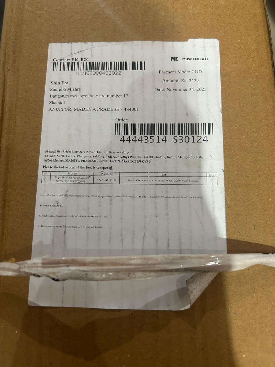 msaurabh451's tweet photo. I’m done with @MuscleBlaze .
Ordered protein and the box came EMPTY. I raised a complaint on 30 Nov with ticket #764481631038 and since then their support keeps copying the SAME line every day:
“Please wait 24 hrs”
“It will surely be resolved in 24 hrs”
#NCH https://t.co/nIv4u8ieEo