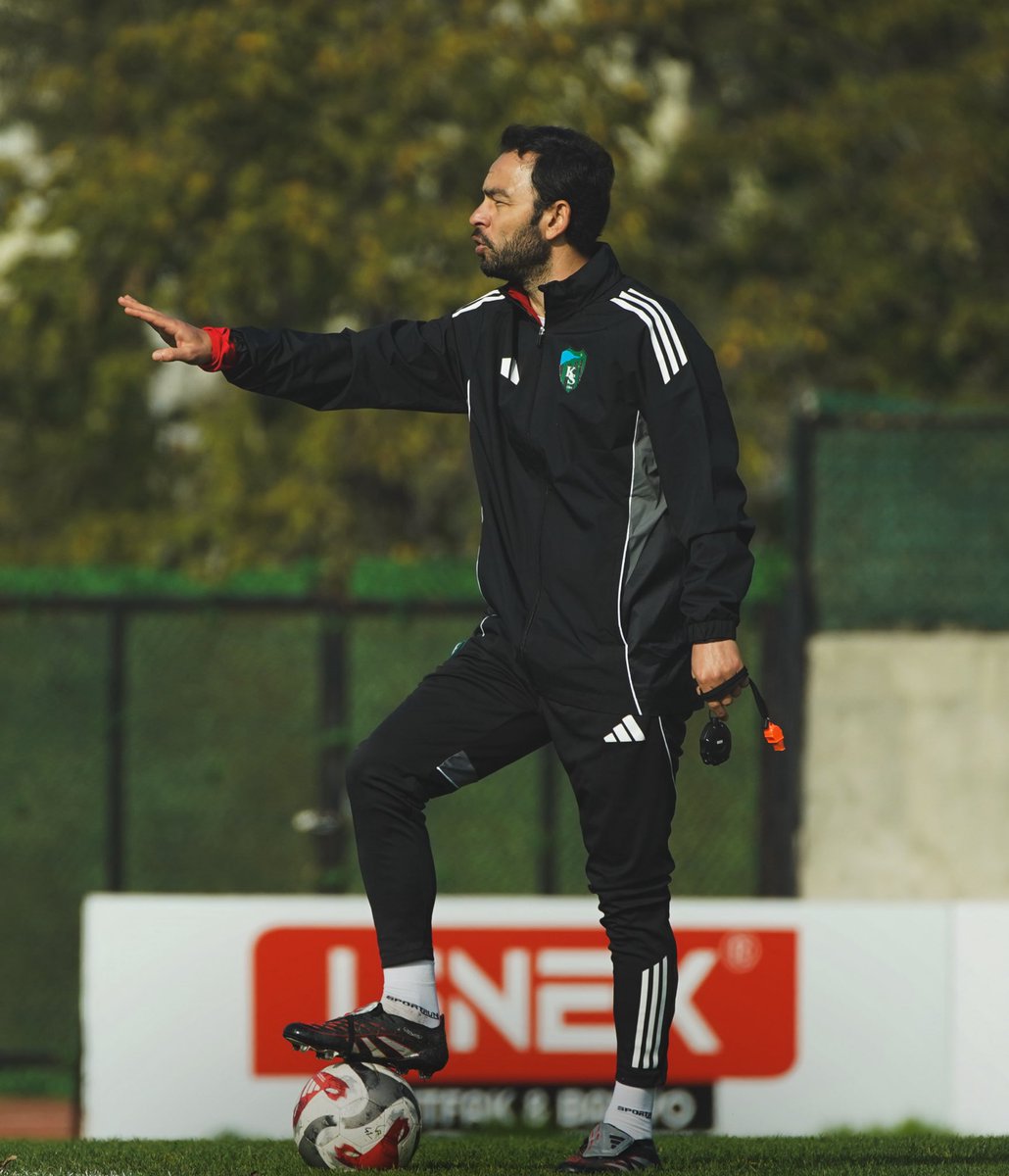 İNAN’ıyoruz bizler size. 🖤💚 
<a href="/Kocaelispor/">Kocaelispor</a>