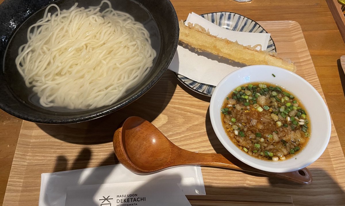 sugar_mobare's tweet photo. 最近とんでもなくうどんブームきてる https://t.co/njsBKZ0IuZ