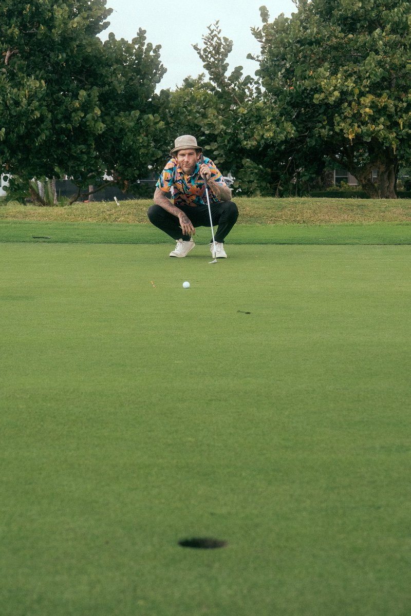 fxnction tweet media