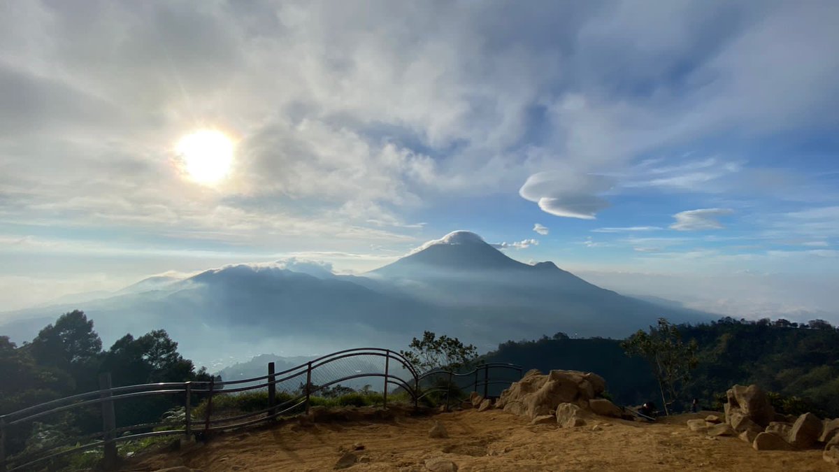 allifbayu's tweet photo. https://t.co/CZQErchb4n