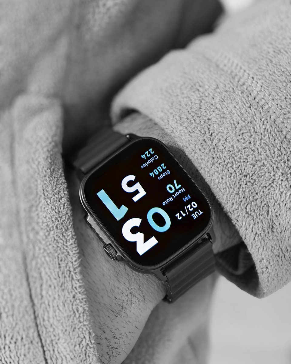 ListenJavi's tweet photo. Introducing the realme Watch 5 ,  ready to level up the daily routine.

#realmeWatch5 #AdventureMeetsAccuracy https://t.co/6r7L4HQz0t