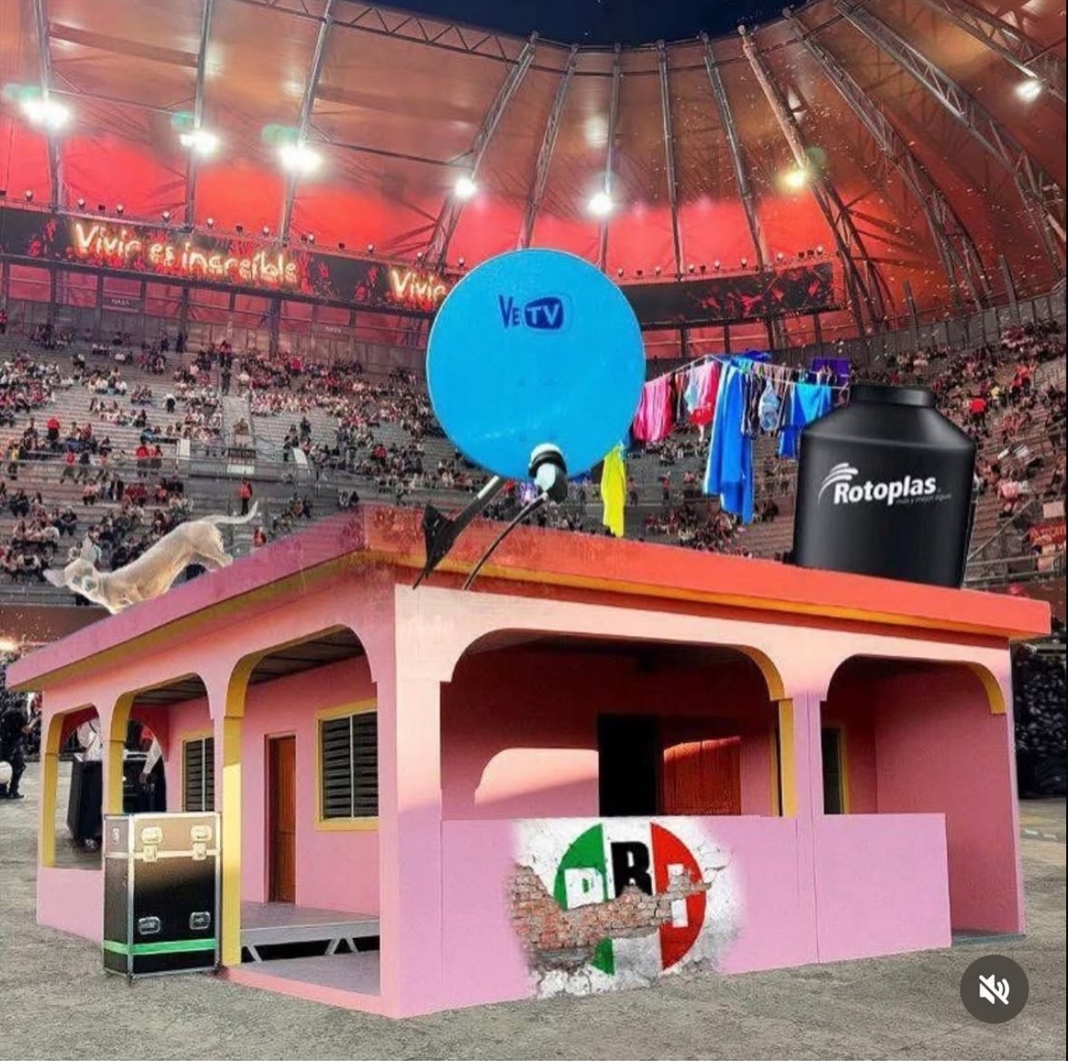marevaliente's tweet photo. No entienden que solo son 11 canciones en la casita, pero todo un concierto con una chingada casita tapándote la vista desde el Gral B  #CasitaDeKorno https://t.co/RvBV9sqJ0K