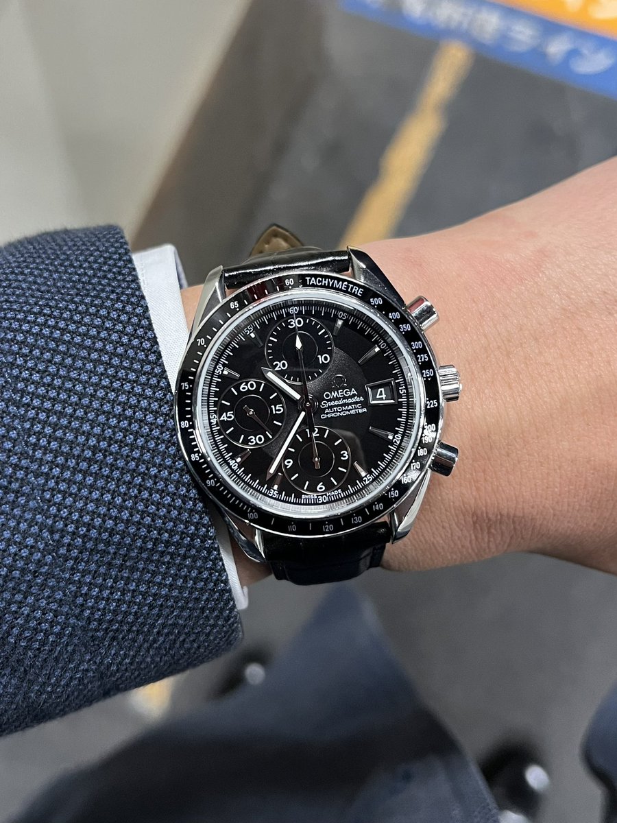 everydaywatch's tweet photo. #OMEGA #Speedmaster #SpeedmasterDate
今日はSpeedmaster Date!
手巻きの後の自動巻きのラクなこと☺️ https://t.co/ghv48itCKE