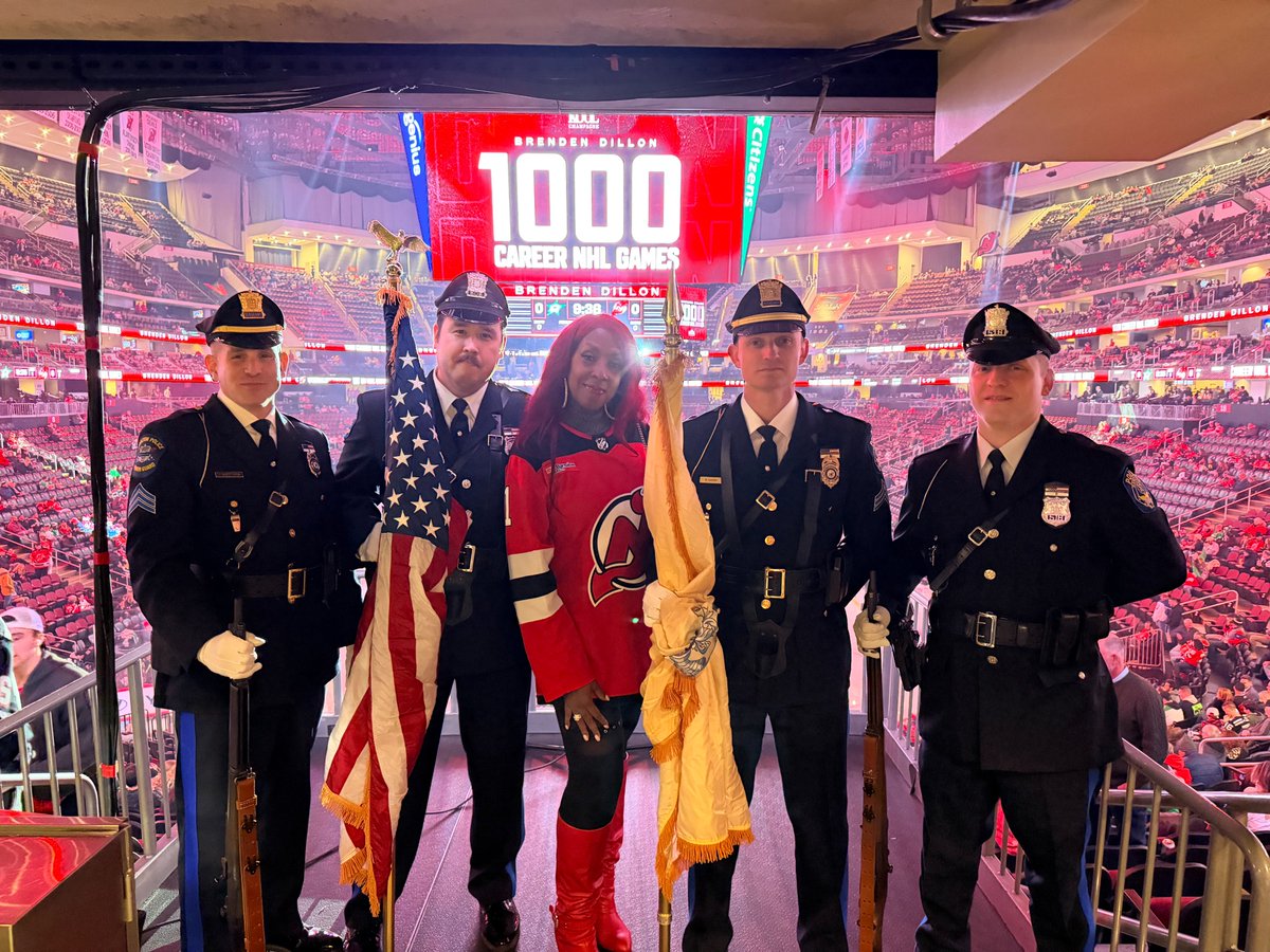 The Hamilton Police Honor Guard proudly represented Hamilton Township at last night's New Jersey Devils game. Pictured from left to right: Sgt. DeVictoria, PO McLaren, NJ Devils singer Arlette, Sgt. Gadsby and PO Buchalski.
#hamiltontownshipnj #NewJerseyDevils #singarlettesing