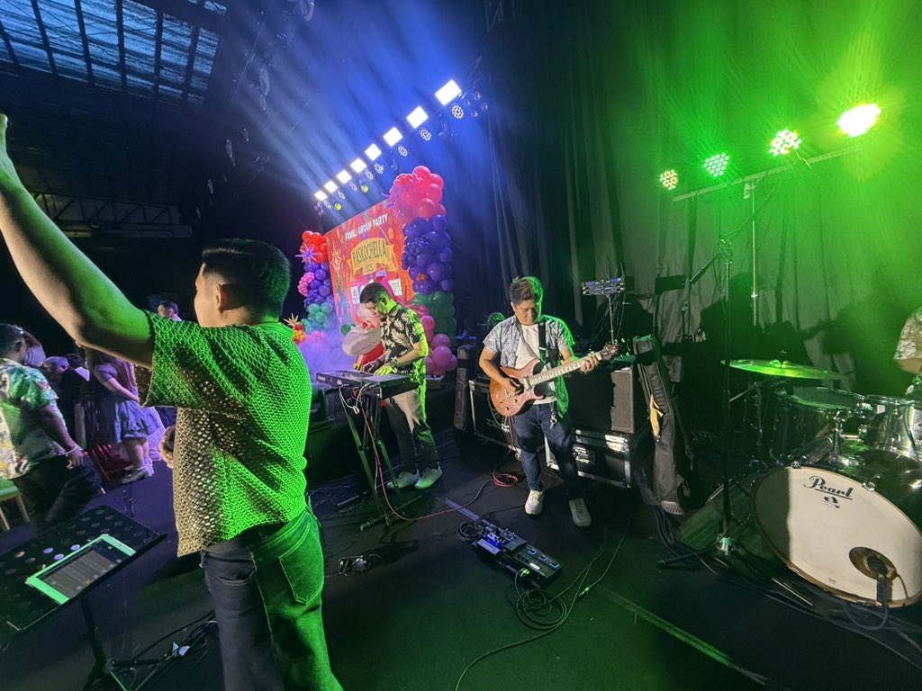 korde_band's tweet photo. Davao Famous Christmas Party 2025
12.02.25

📍 Arcadia Event Center

Dah hang salamat, Davao Famous! Until the next jam. ❤️🎶

#korde #kordegigs #davaoband #xmaspartyevent #davaoevents  #kordeband https://t.co/XyajN1oHhq