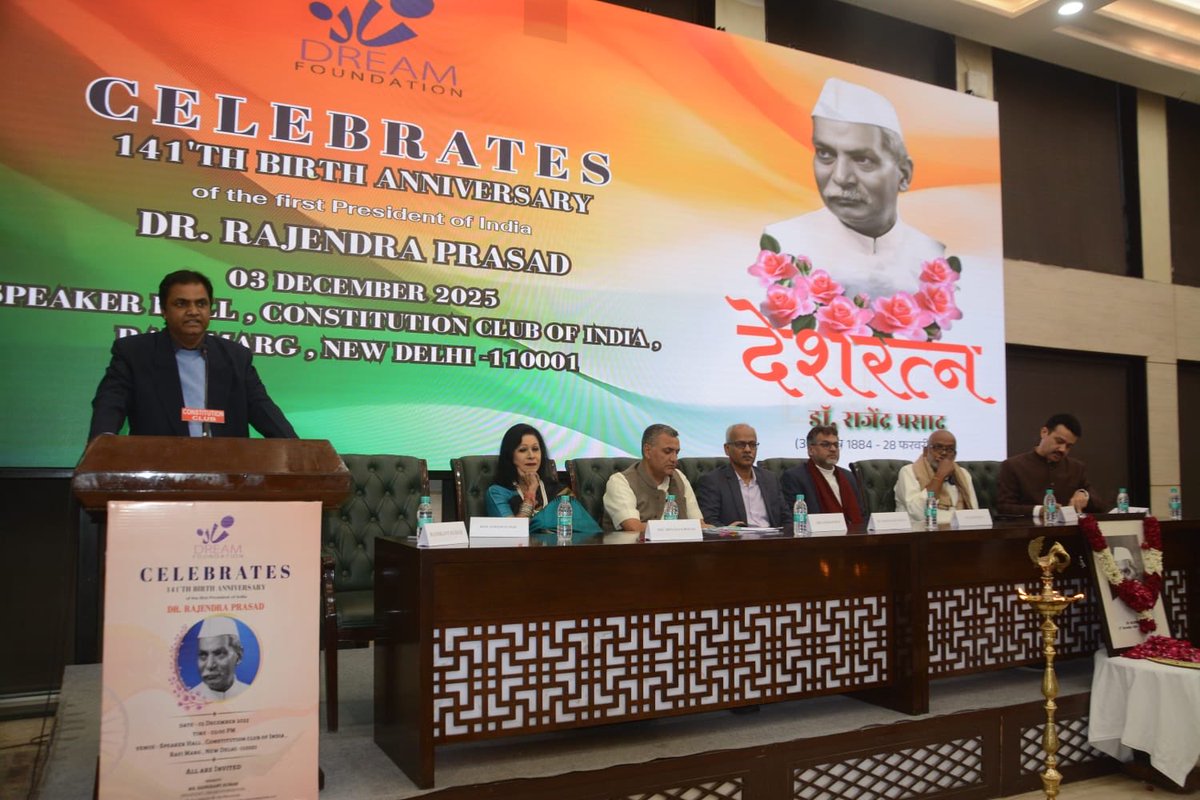 subodhprof01's tweet photo. राष्ट्र निर्माण में अतुलनीय योगदान को नमन ; डॉ. राजेन्द्र प्रसाद जी की जयंती हम सभी को यह स्मरण कराता है कि समाज सेवा और जनकल्याण ही हमारी सबसे बड़ी जिम्मेदारी हैं ! https://t.co/tipbka6pd7