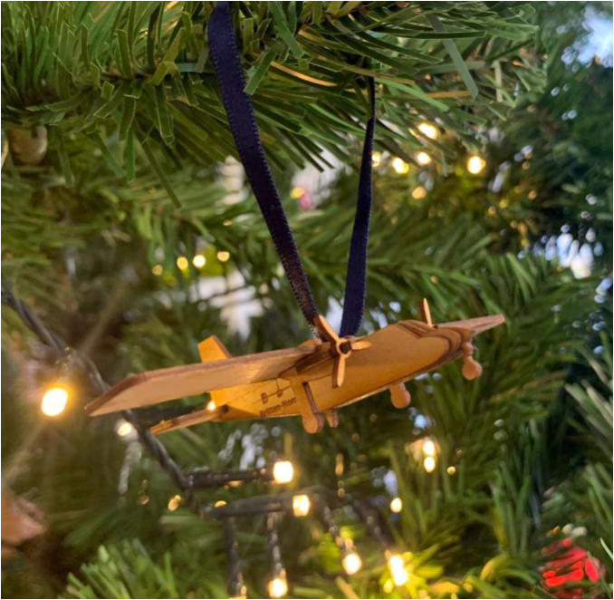 BrittenNorman's tweet photo. Need a bit of inspiration for Christmas?
Our Britten-Norman Islander tree ornaments are a charming addition, and they are ideal for gifting too.
Find yours in our online store: https://t.co/wFvbpueLQV
#BrittenNorman #Christmas #TheIslander https://t.co/dT3LNX3E9k