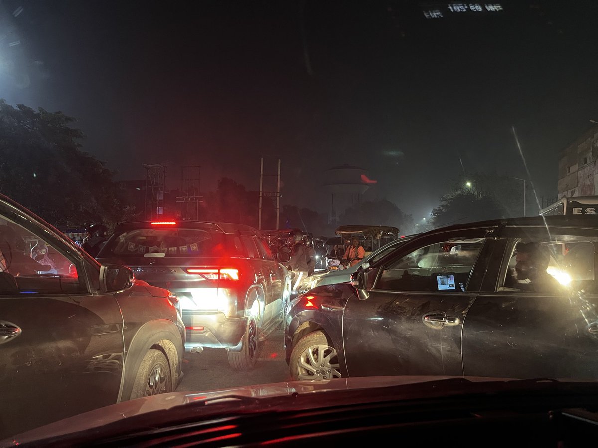 Seriously need a traffic police at new Komdli road chowk. Chaos and standstill.  <a href="/noidapolice/">POLICE COMMISSIONERATE GAUTAM BUDDH NAGAR</a> <a href="/uptrafficpolice/">UP Traffic Police</a> <a href="/traffic/">Traffic</a> <a href="/noida/">noida</a> <a href="/noida_authority/">NOIDA Authority</a> <a href="/TOINoida/">TOI Noida</a> <a href="/CP_Noida/">CP Noida</a> <a href="/NoidaUpdatesX/">Noida_Updates</a> <a href="/HTNoidaGzb/">HT Noida & Ghaziabad</a>