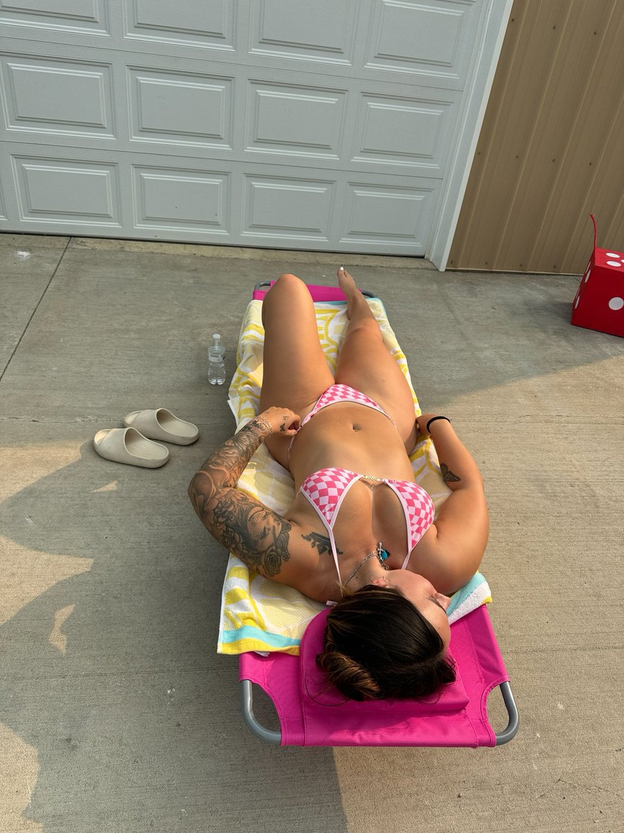 CMichael68520's tweet image. Would just kiss me and let go of me, or ?