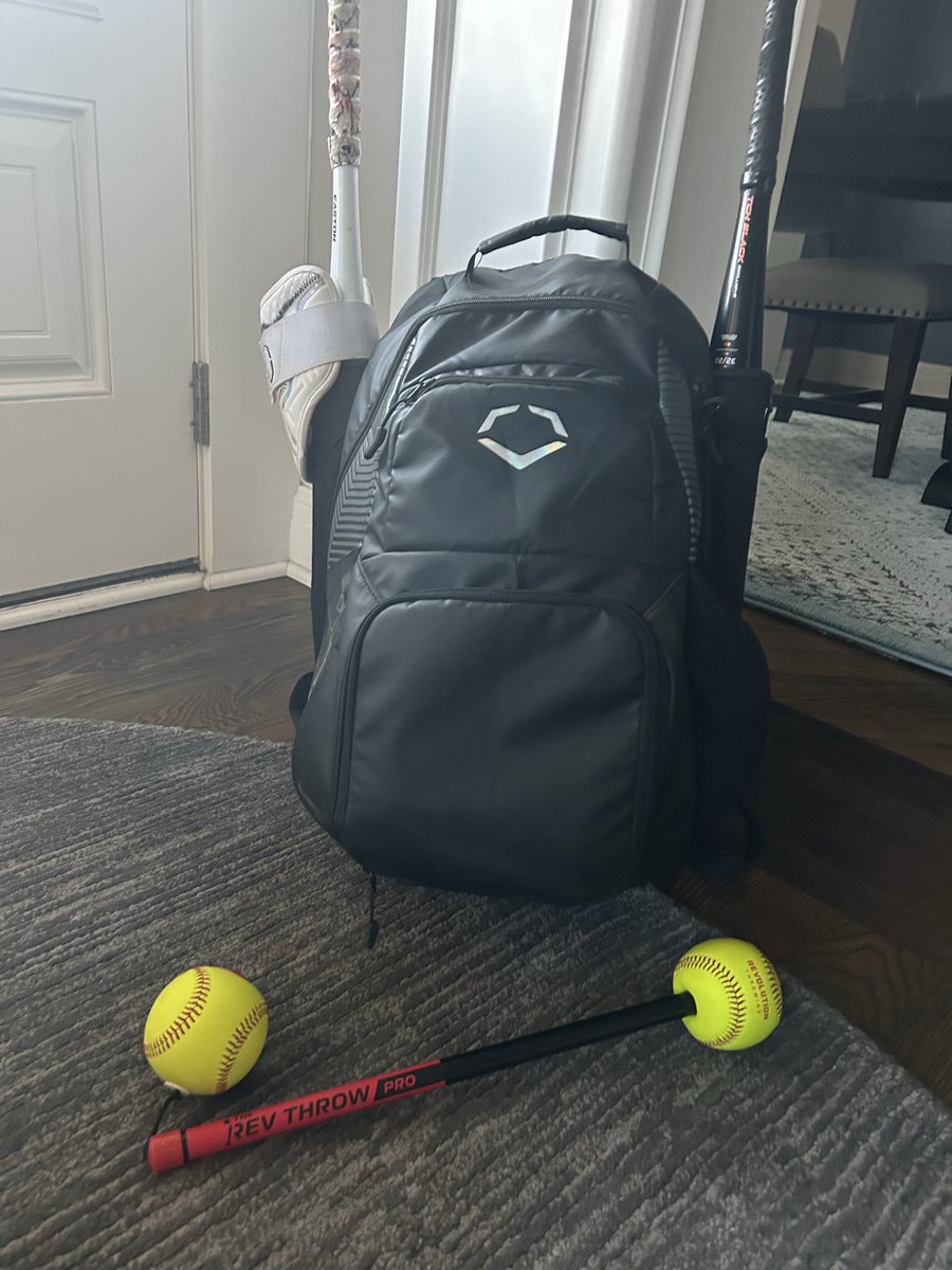 RushtonRylee's tweet image. Packing for camp and my Rev Throw Pro is coming with me! @SelectFPVasquez @RevThrowing @itsmevirgilv @CoachKarlaUSF