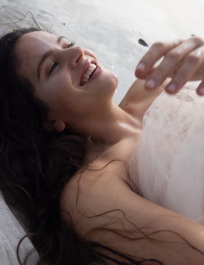 rosaliachart's tweet photo. “La Perla” becomes the most streamed song from “LUX” on Spotify, surpassing “Berghain”. https://t.co/OQIygImYir