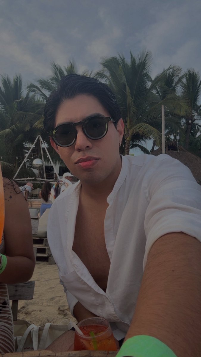 carlossvaldezz's tweet photo. ☀️☀️☀️☀️ https://t.co/VsaSNh2oRL