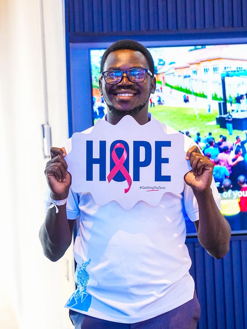 reachahand's tweet photo. There's HOPE for us all this season and beyond to END INEQUALITIES in accessing health services, information and other forms of support needed to END AIDS and PANDEMICS across the world!

While we're in the season of sharing & loving, let's remember to share the things that will lead us all to long and healthy lives though making the right choices!

Young people can vibe healthy, if we remind each other of the shared mission of #GettingToZero HIV infections by 2030!

#iKnowKati2025 #iKnowMyHIVStatus