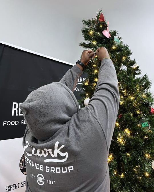 ClarkServiceGrp's tweet photo. A little holiday magic from our Philadelphia team! 🎄

Our dispatcher, Haley,  created personalized ornaments for every Philly technician to hang on their office tree — a thoughtful reminder of the spirit of the season.

#ClarkServiceGroup #HolidaySpirit #Teamwork https://t.co/wBJOnQMtlm