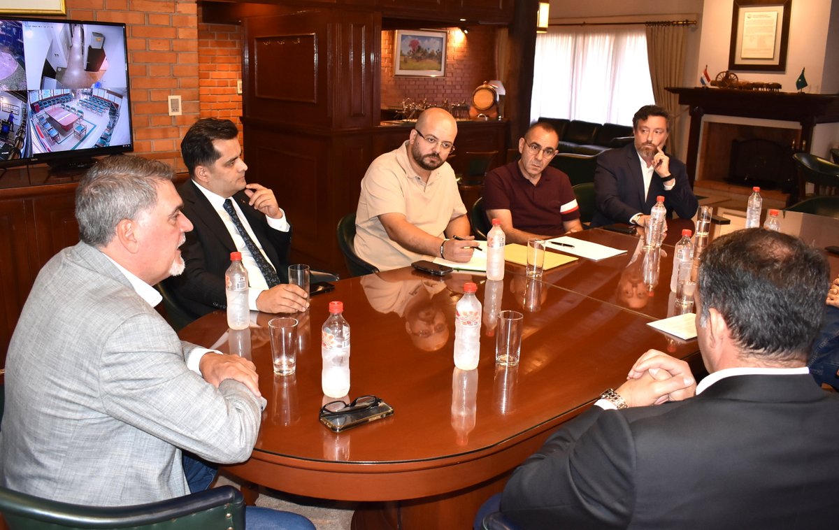 arp_py's tweet image. LA ARP RECIBIÓ LA VISITA DE UNA DELEGACIÓN EMPRESARIAL DE TURQUÍA

El encuentro se basó principalmente sobre las posibilidades que existen para las exportaciones de ganado en pie.
👉acortar.link/8P1Yen