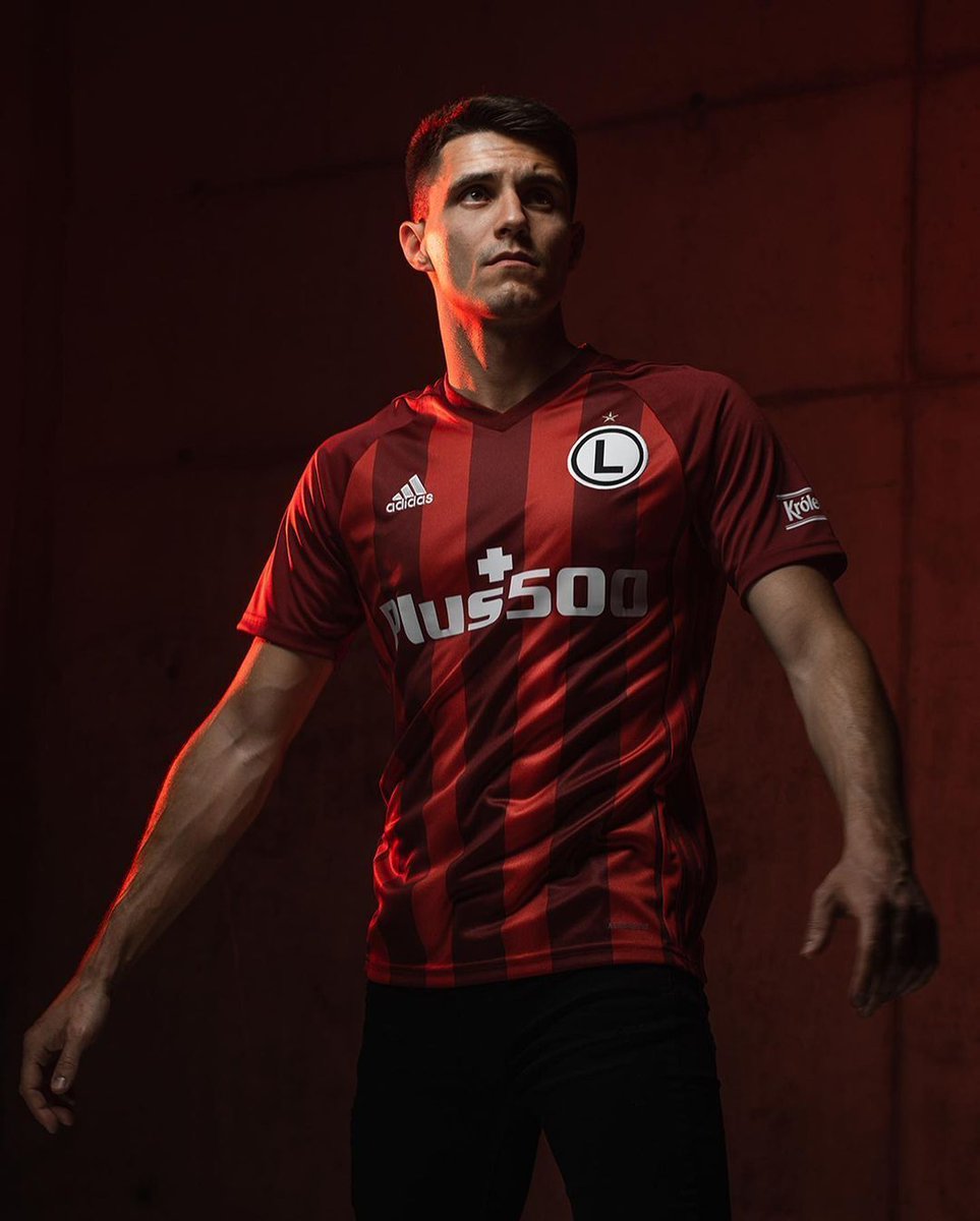 Classic Football Shirts tweet media