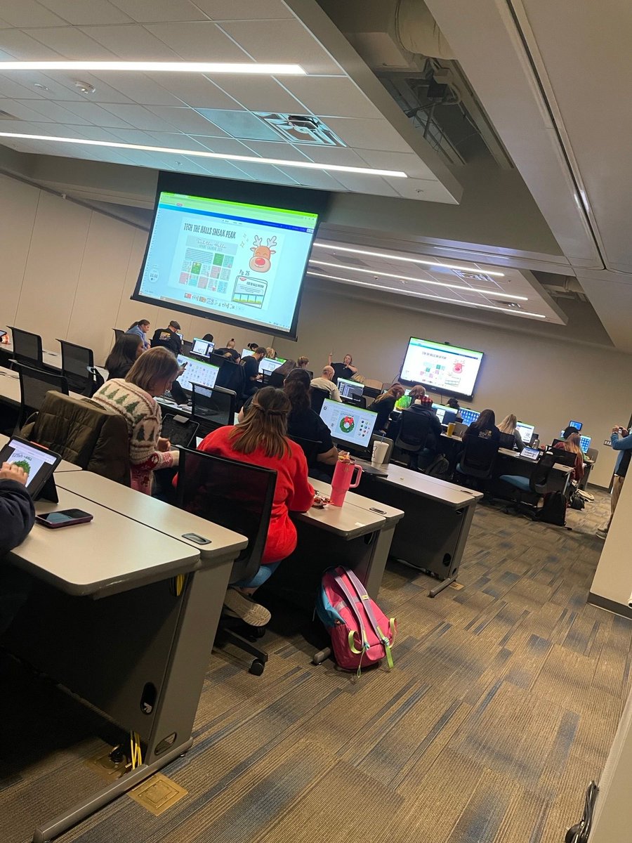 gccisd_edtech's tweet image. Our TechXperts gathered in December to enhance mentorship, collaborate on classroom tech innovations, and build confidence to support campus teachers. They concluded with a festive preview of Tech the Halls, blending leadership, learning, and holiday cheer!