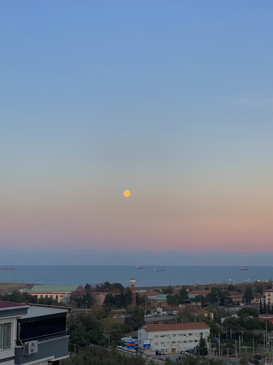 Gündüz vakti ay dedem