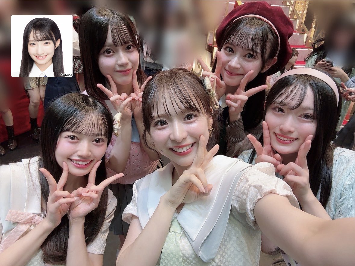 Kuranoo_Narumi_'s tweet photo. #AKBは青春ですin武道館
初日はリクアワで幕開け🥹✨

自分たちがオリジナルで歌っている楽曲が数々ランクインしていて、メンバーそれぞれの自信に繋がるリクアワになりました！
投票してくださった皆さん、
ありがとうございました🫶

そして19期の昇格発表も…！！
改めてみんなおめでとう🎊😭✨ https://t.co/x493oLy0r4