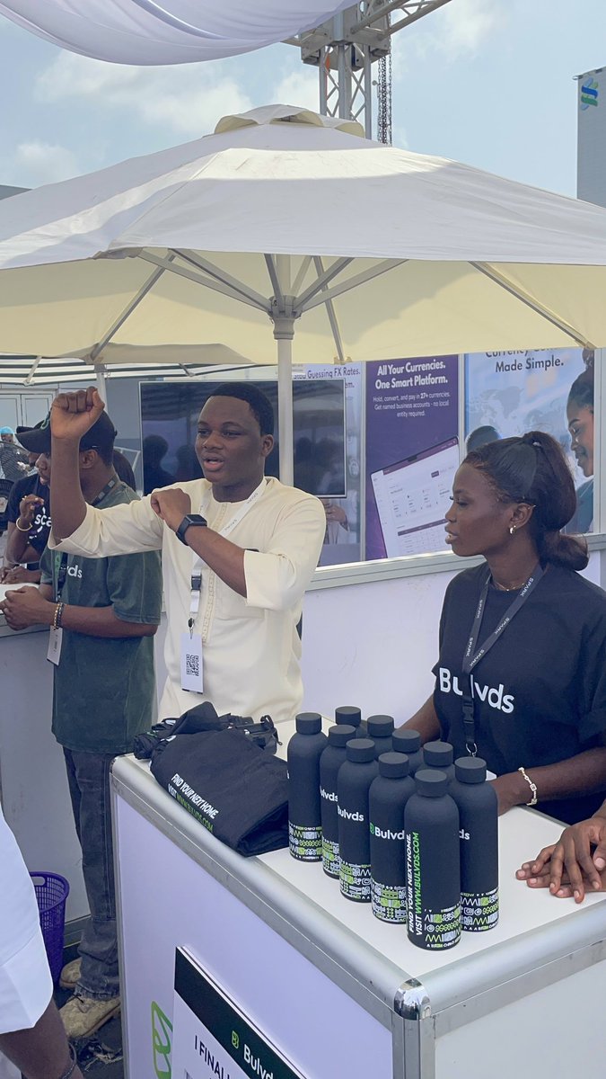 OnBulvds's tweet photo. #TBT to the Bulvds dream team at Africa Startup Festival 2025🔥
Shoutout to everyone who pulled up to the booth and to this crew for representing.
We're just getting started 💚
#ASFXLagos #AfricaStartupFestival #ASF2025
#BulvdsHomeAwayFromHome https://t.co/1o8UxWSw9L