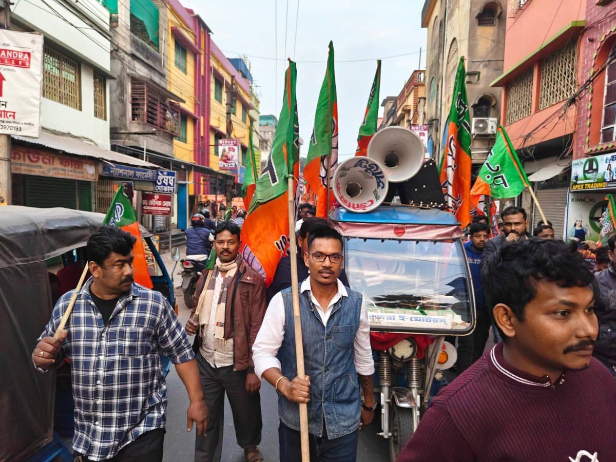 BJP4UluberiaPC's tweet photo. বিজেপি কর্মীদের উপর পুলিশি নিপীড়ন এবং আমাদের একজন মূক ও বধির বোনের উপর নৃশংস শারীরিক নির্যাতন ও ধর্ষণ এর প্রতিবাদে আজকে বাগনান থানায় ডেপুটেশন দেওয়া হলো। https://t.co/my8buTDVYn