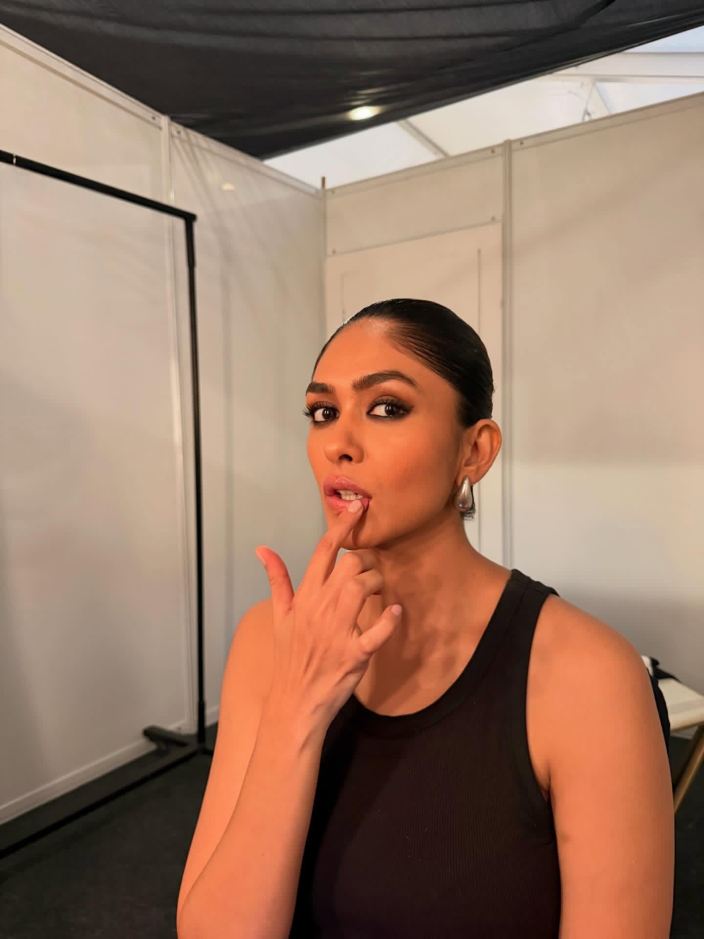 G7VKn6BaYAIc-EU?format=jpg&name=large