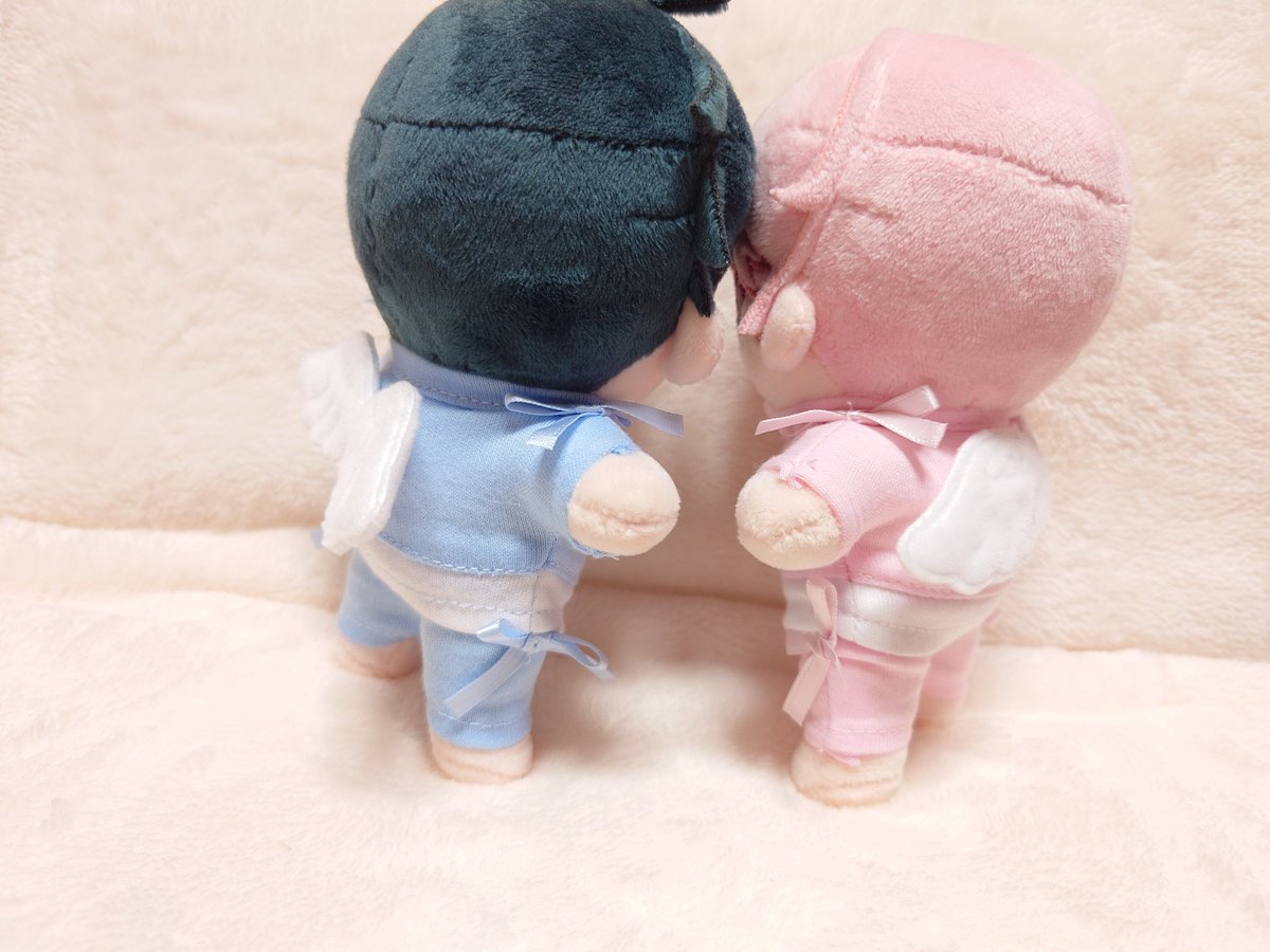 R6EQWqmTMVTgXqc's tweet image. りゅあまカラーでめちゃくちゃ可愛いお洋服に出会いました🫶🏻🩵🩷

       ｡ﾟ•┈꒰ა ♡ ໒꒱┈• ｡ﾟ
#君となら恋をしてみても
窪田マル先生❨@k_b_t_r_m_r_ ❩