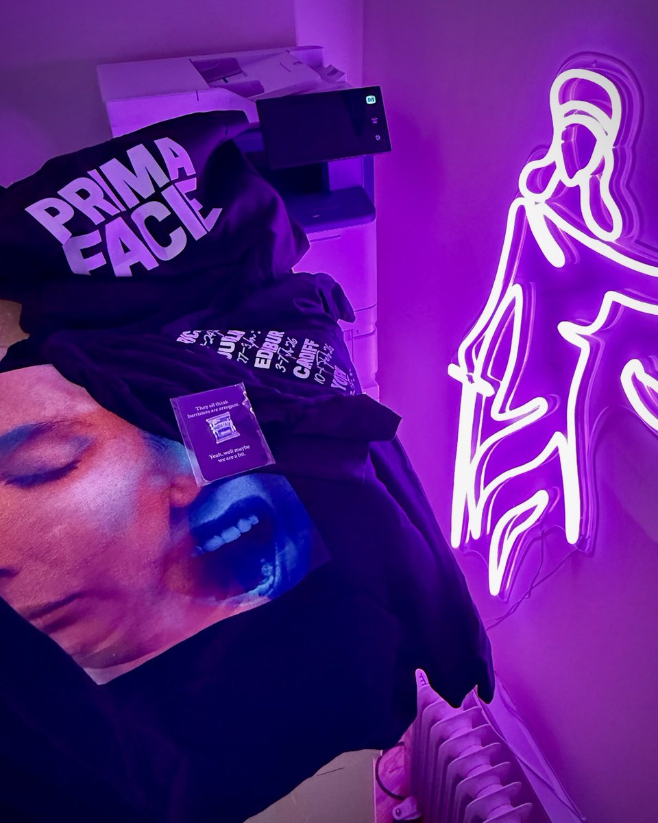 Merch drop imminent. 
Go, go, GO! 😊

#PrimaFaciePlay
empirestreetproductions.com/shop/