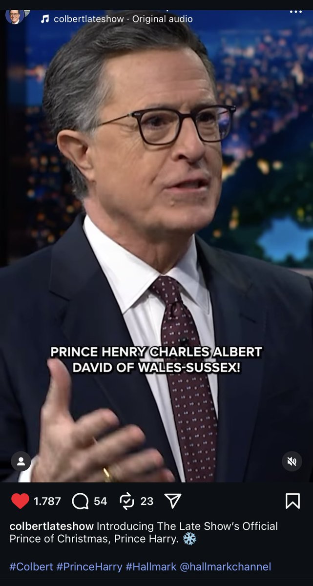 ingek73's tweet image. ‘Introducing The Late Show’s Official Prince of Christmas, Prince Harry. ❄️’
#ColbertLateShow #PrinceHarry #Hallmark #Colbert #Hallmarkchannel