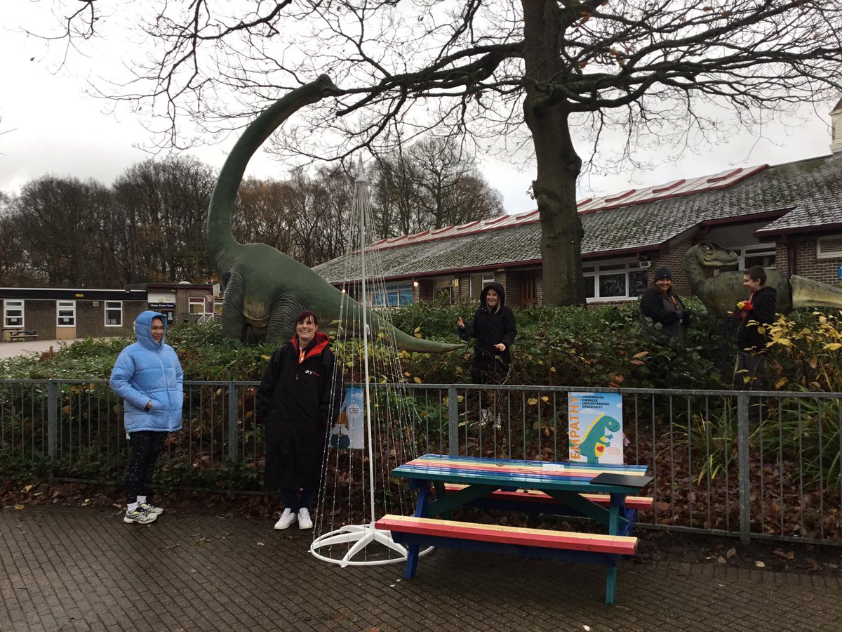 Our <a href="/SCCswingatePTA/">Swingate Community Circle</a> angels in the cold and rain setting up for tomorrow 🎄💙👏⭐️

We can’t wait for our annual Switch On 🎄⭐️👏💙