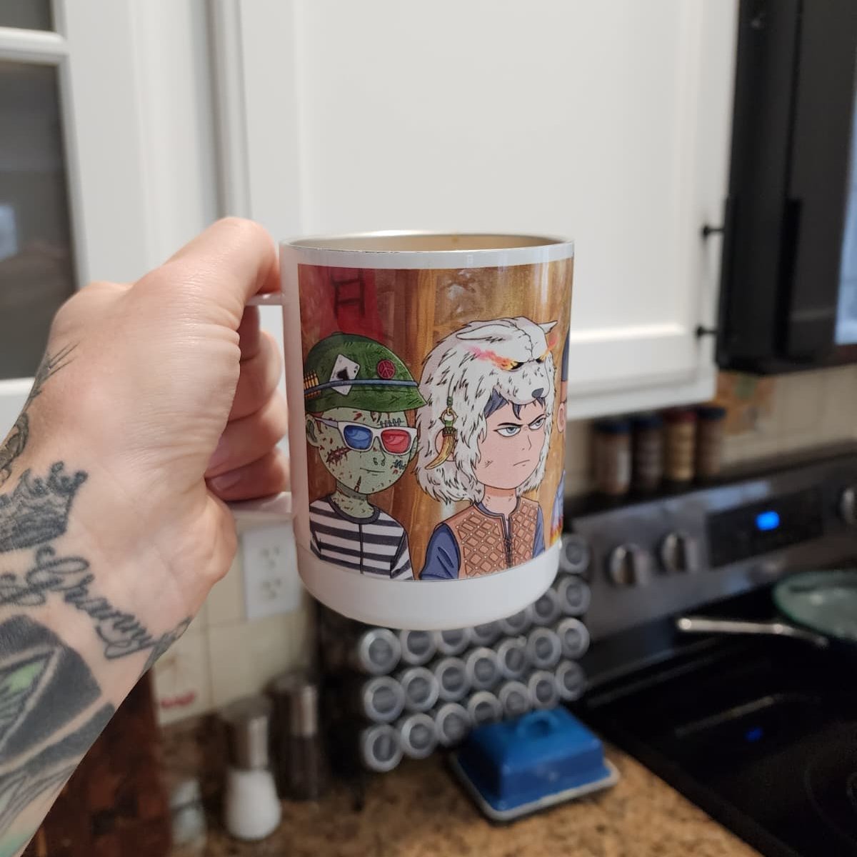 jmjustinmyers's tweet photo. ☕️ GM #Web3 FAM ☕️
🌞 Stay Focused and Stay Blessed 🌞
✅ @Barbarian_INK themed mug on point ✅
#ShowMeYourMug #CaffeineIsKing https://t.co/CQ9ixqOmrJ