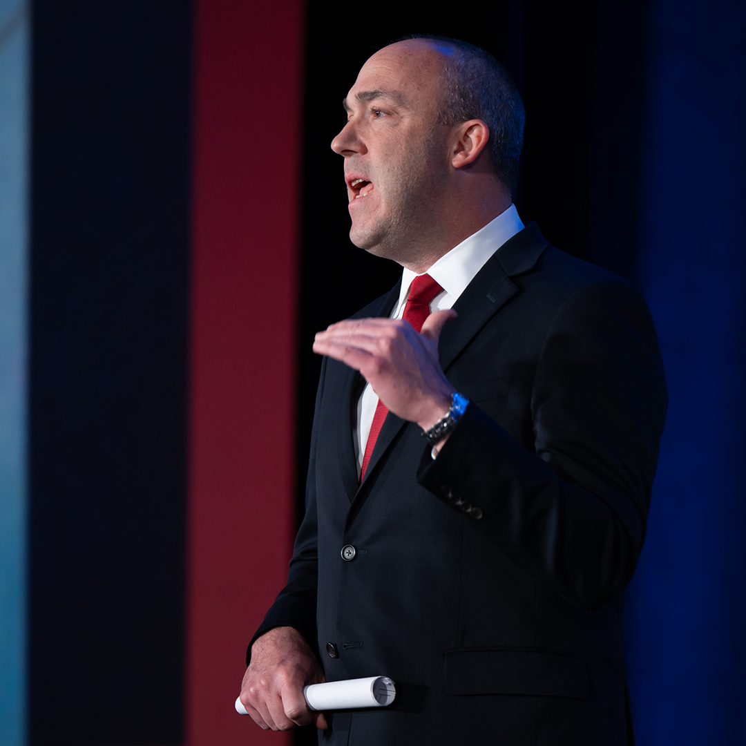 JacksonNational's tweet image. Movin' on 🆙!  

@ThinkAdvisor lists us among the top 3️⃣ U.S. Individual Annuity Issuers for Q3.

Improvement is not a solo mission, but a #TrueTeam effort. 

➡️: okt.to/MQHWOt