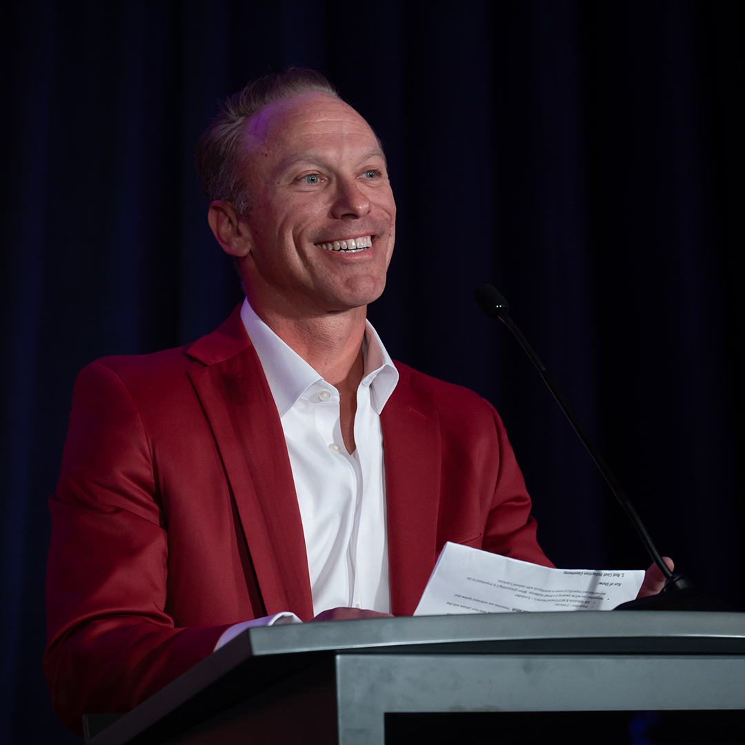 JacksonNational's tweet image. Movin' on 🆙!  

@ThinkAdvisor lists us among the top 3️⃣ U.S. Individual Annuity Issuers for Q3.

Improvement is not a solo mission, but a #TrueTeam effort. 

➡️: okt.to/MQHWOt