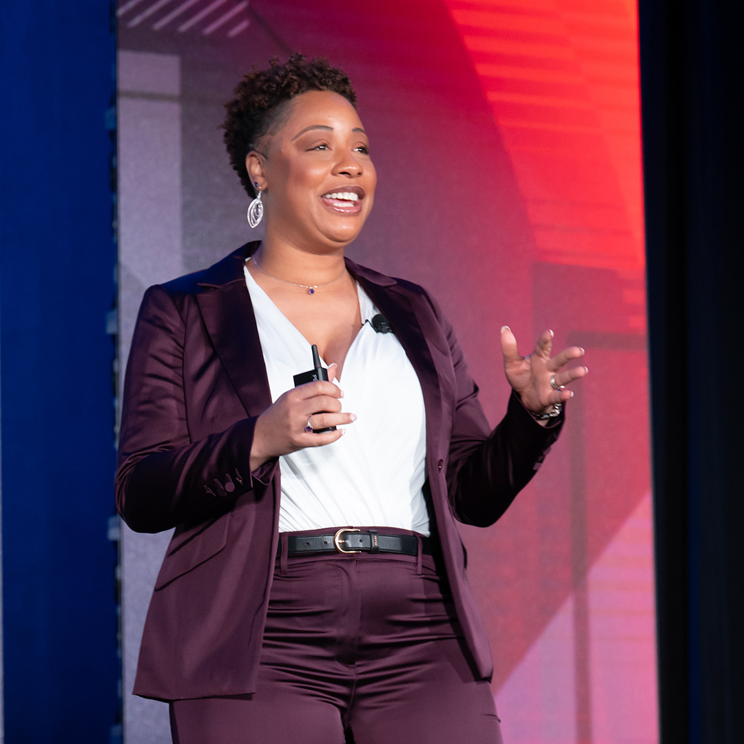 JacksonNational's tweet image. Movin' on 🆙!  

@ThinkAdvisor lists us among the top 3️⃣ U.S. Individual Annuity Issuers for Q3.

Improvement is not a solo mission, but a #TrueTeam effort. 

➡️: okt.to/MQHWOt