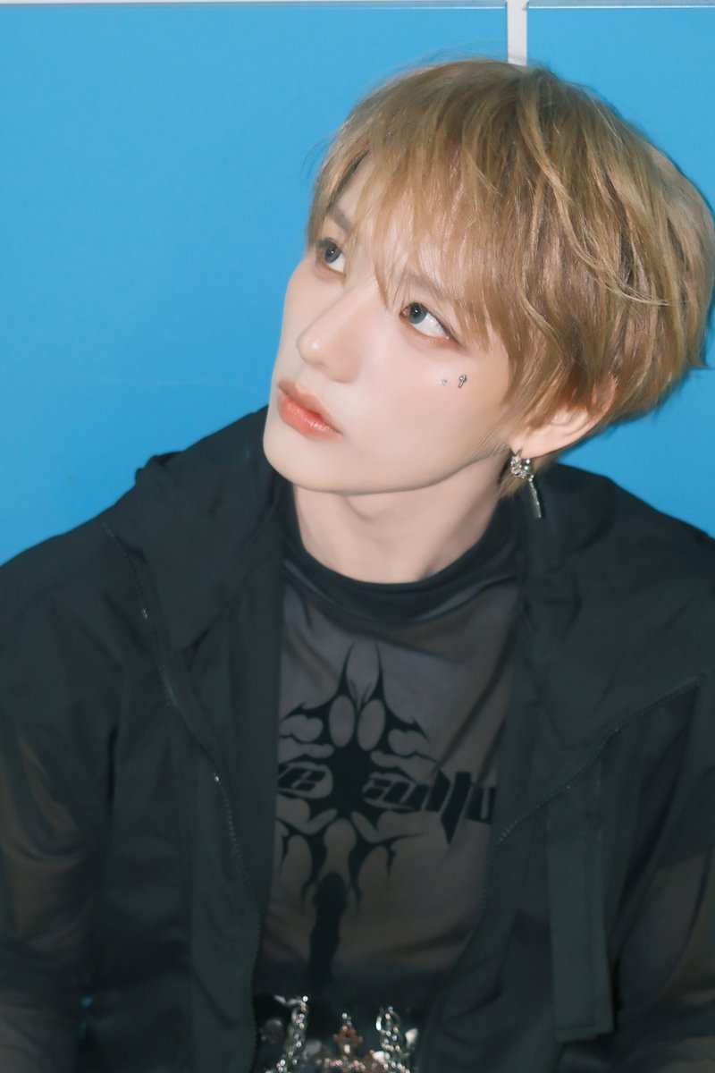 XODIAC_MEMBERS's tweet image. [#씽] 

😶

#XODIAC #소디엑 #SING #씽 #シン