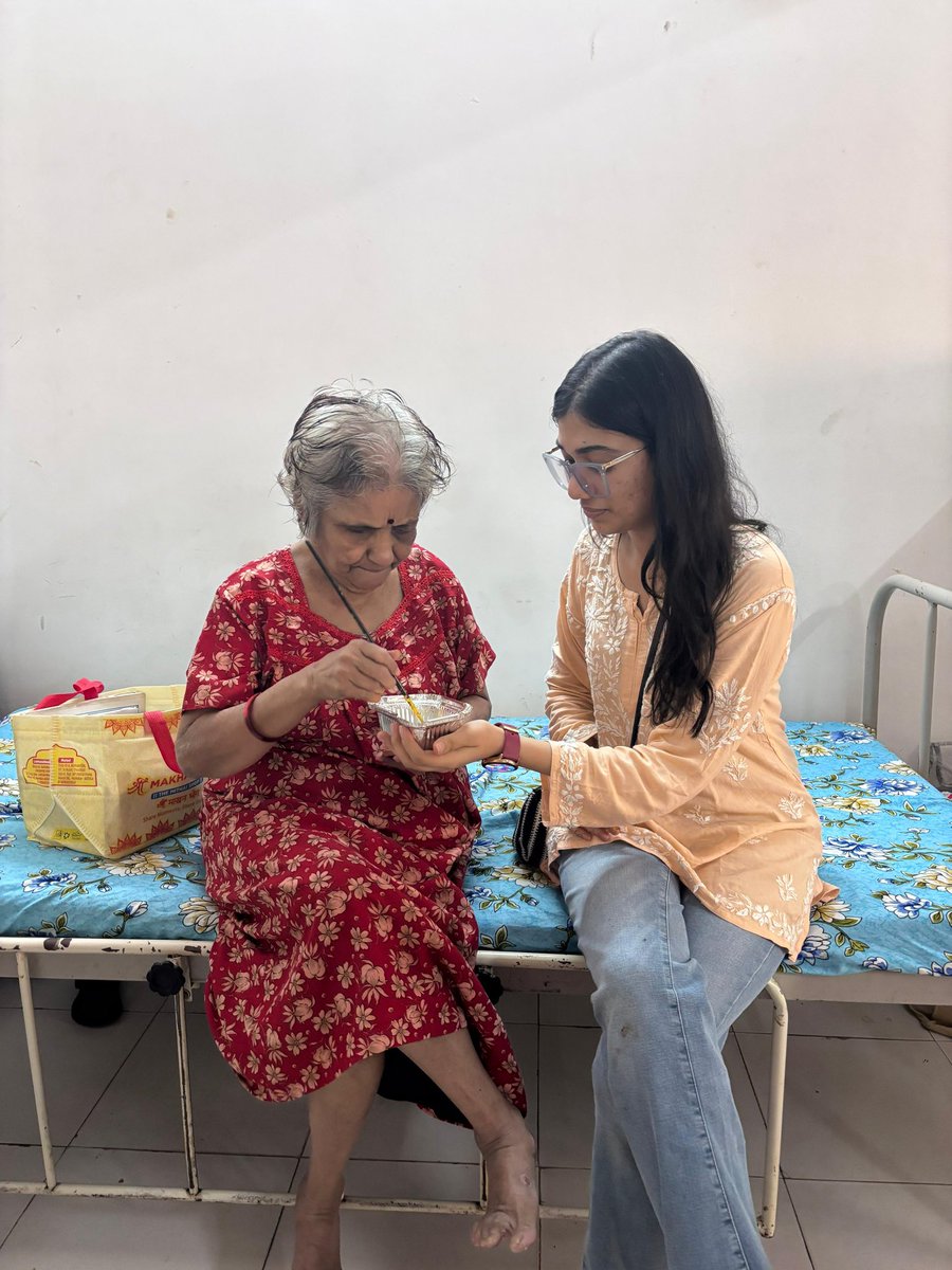 11th Service Project Report – Circle of Care✨

📅 19th Oct
👥 20 Leos 
💸 Project Cost: ₹9,227
⏳ 50 Leo Hours 
🤝 14 Beneficiaries

This Diwali, LCJ celebrated with the elders at AgeNurture Foundation. Where we dancing, creating, and sharing stories🌸