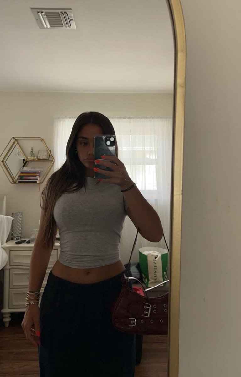 alyssa442_'s tweet photo. °•୨ new pin! ୧• °
✮new to #nsfwtwt;
✮ 18
✮ she/her &amp; hard kinks
✮ switch (sub and dom )
✮ go easy on me this is my first time 
✮ I love being cummed on #cumtribute
✮ sometimes post older photos of me as well
✮ Please be nice :)

♡ and ↻ u to be moots (VERY selective) https://t.co/LsatnXUXOC