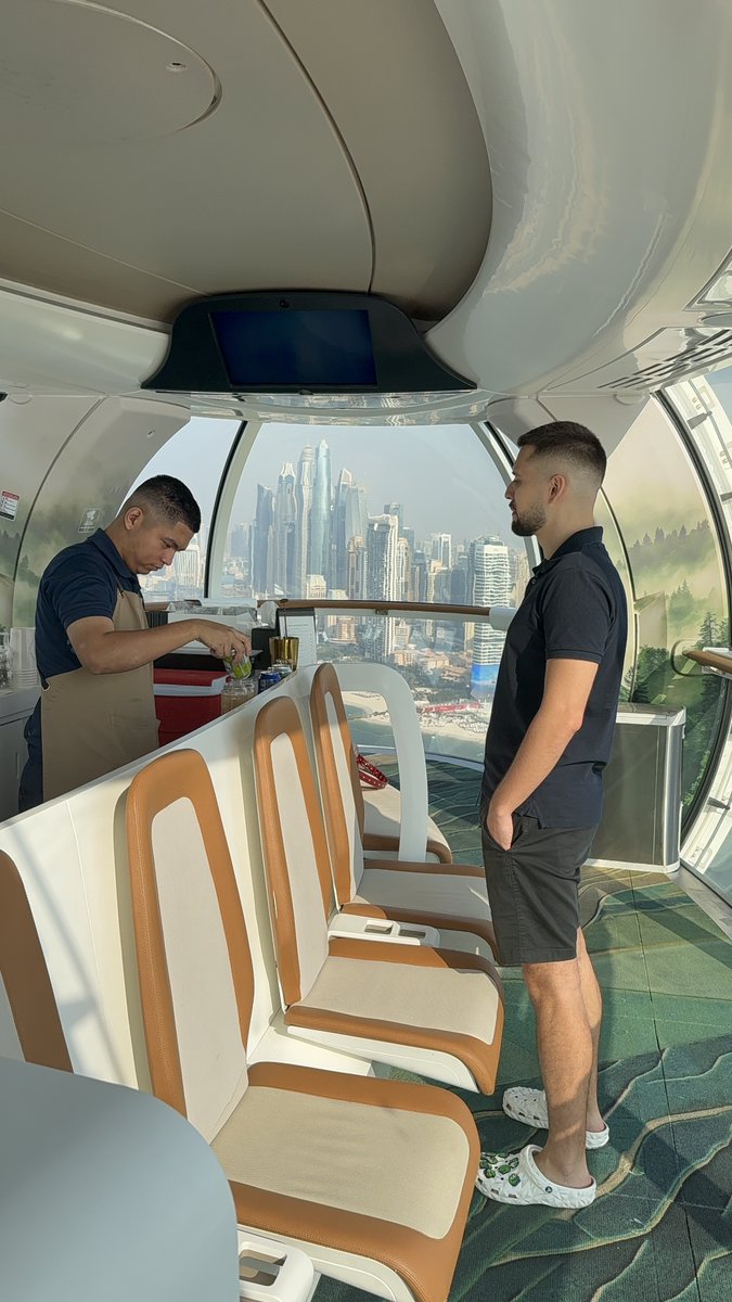 Mr_LeverageX's tweet image. In Dubai they don’t just sell you a Ferris wheel view.
They give you a private bartender in the sky.
This cabin is for whales only 🐋🍸