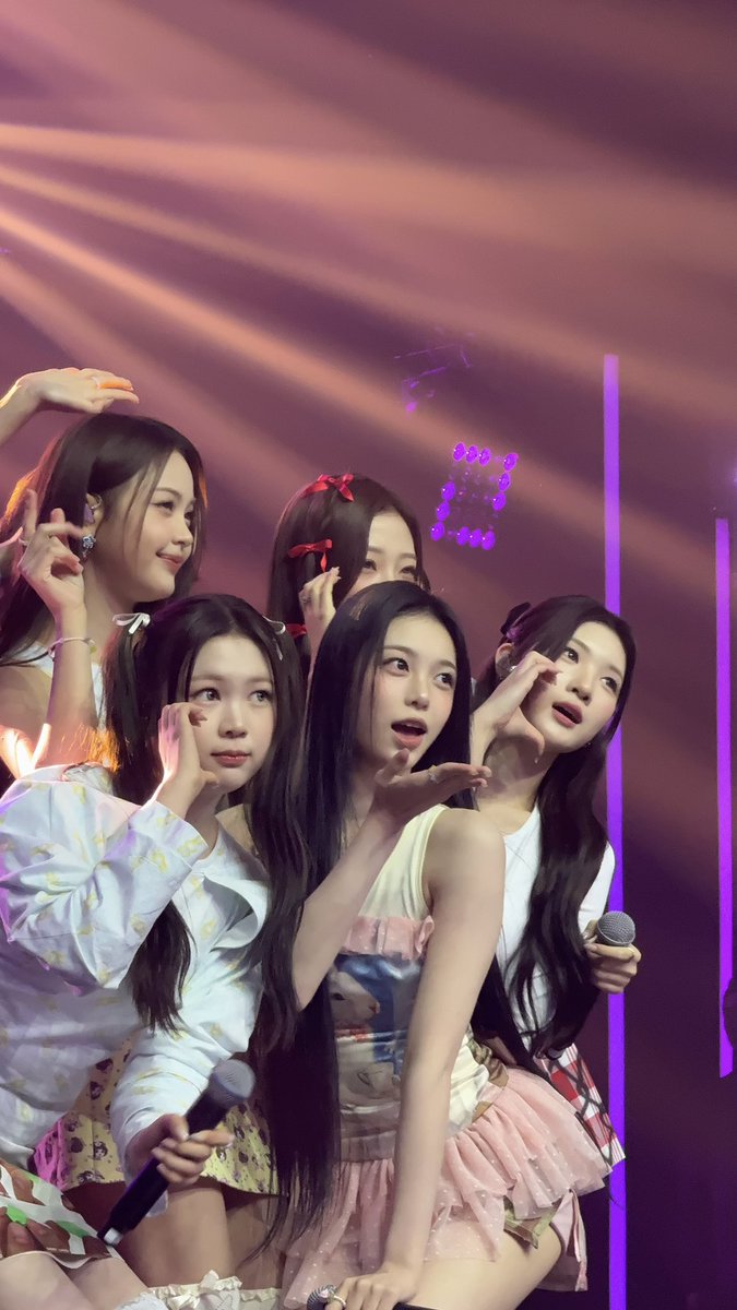 yourmlly's tweet image. BEAUTIFUL GIRLS

#Hearts2Hearts #H2H
#SpotifyWrappedLiveIndonesia