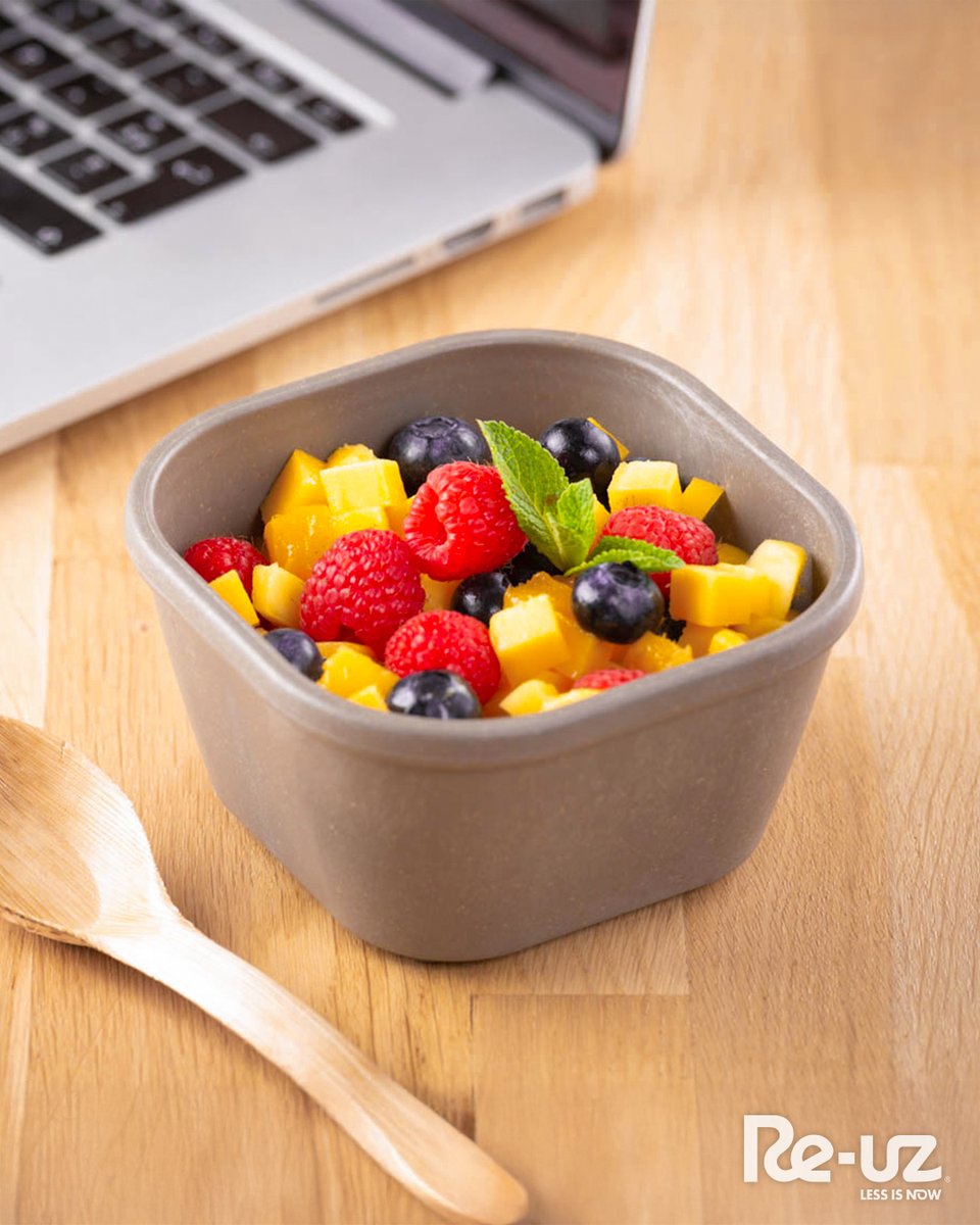 ¡Disfruta de un saludable snack con KIOBOX!🫐
 
Una solución de TAKE AWAY práctica, sostenible💚 y fácilmente adaptable a tu rutina🏃, para que puedas llevar contigo tu macedonia, allá donde vayas sin preocupaciones.💪🍓
 
¡Cuida del planeta con cada comida!🌍