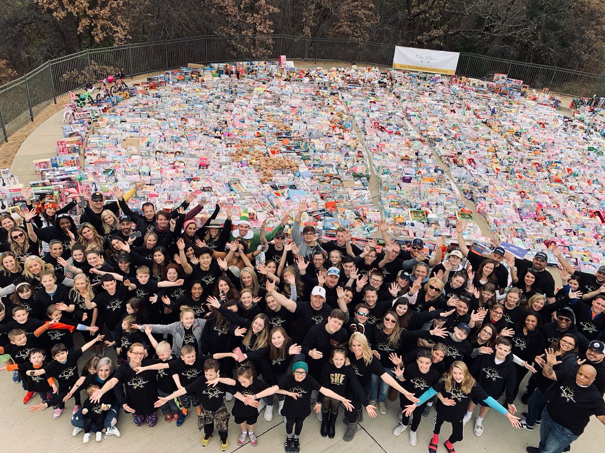 Sadie Keller Foundation tweet media