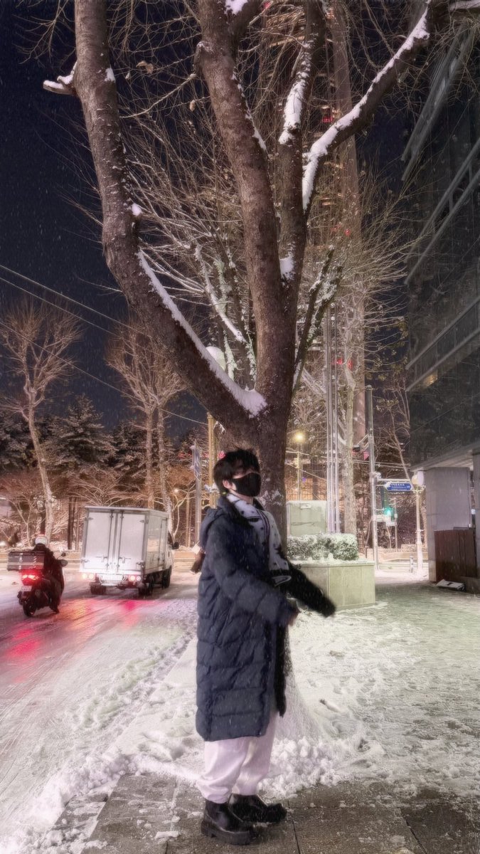첫눈이 왔어요 ❄️☃️🧣🧤