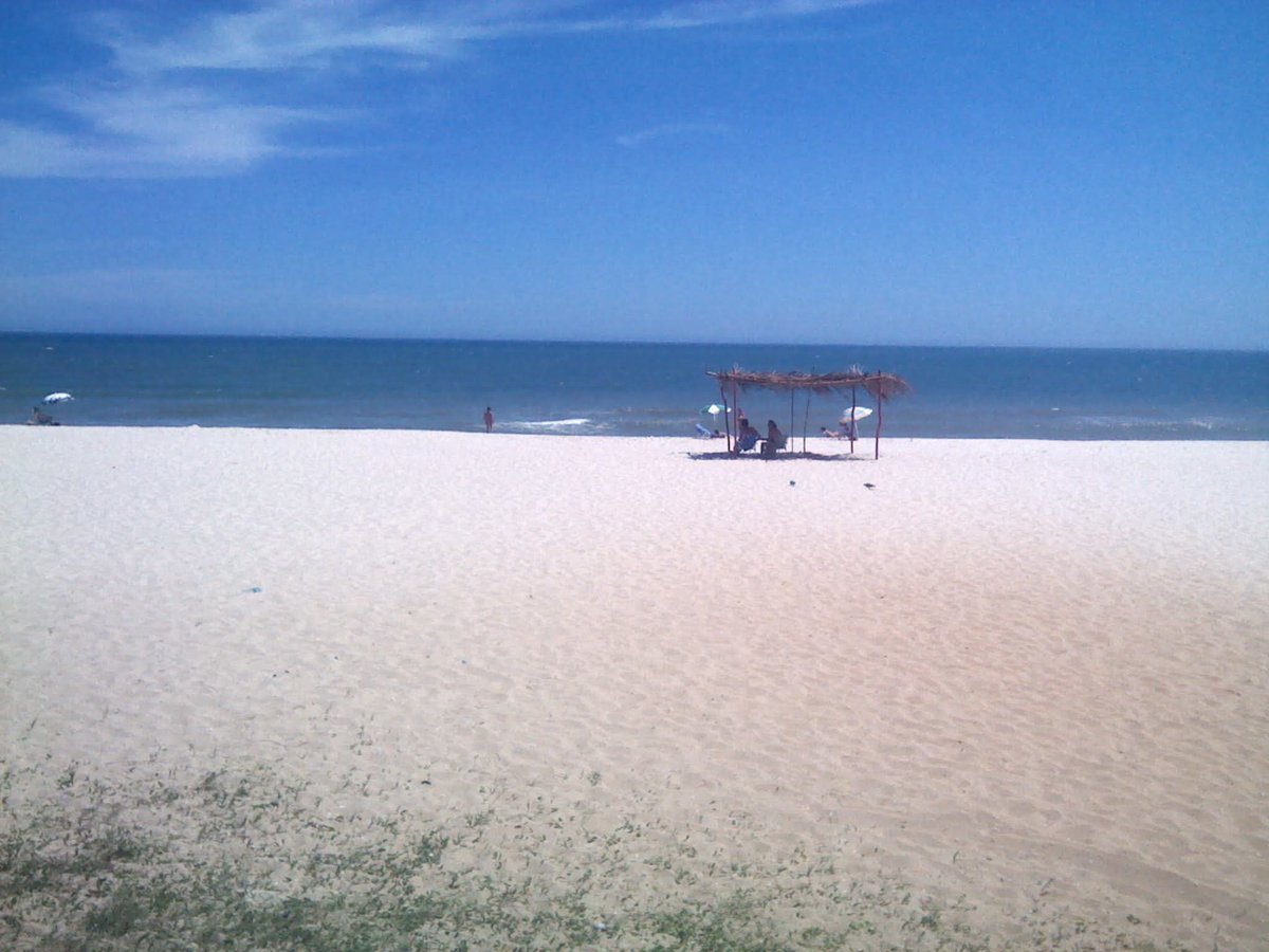 Aprenda. Mulher não sai
dizendo a qualquer um que
ama, isso é coisa de menina.
Mulher não sente ciúmes pois
sabe o que realmente é dela,
ninguém tira. Mulher não se
engana com palavras, ela
acredita em atitudes.
Sônia Maria Lacerda