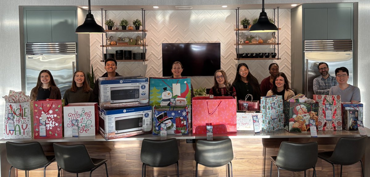 SpiderDesign's tweet image. We’re spreading holiday cheer once again with our annual tradition of donating gifts through the Salvation Army Angel Tree program!

#salvationarmy #gifts #happyholidays #angeltreegifts #giftgiving
