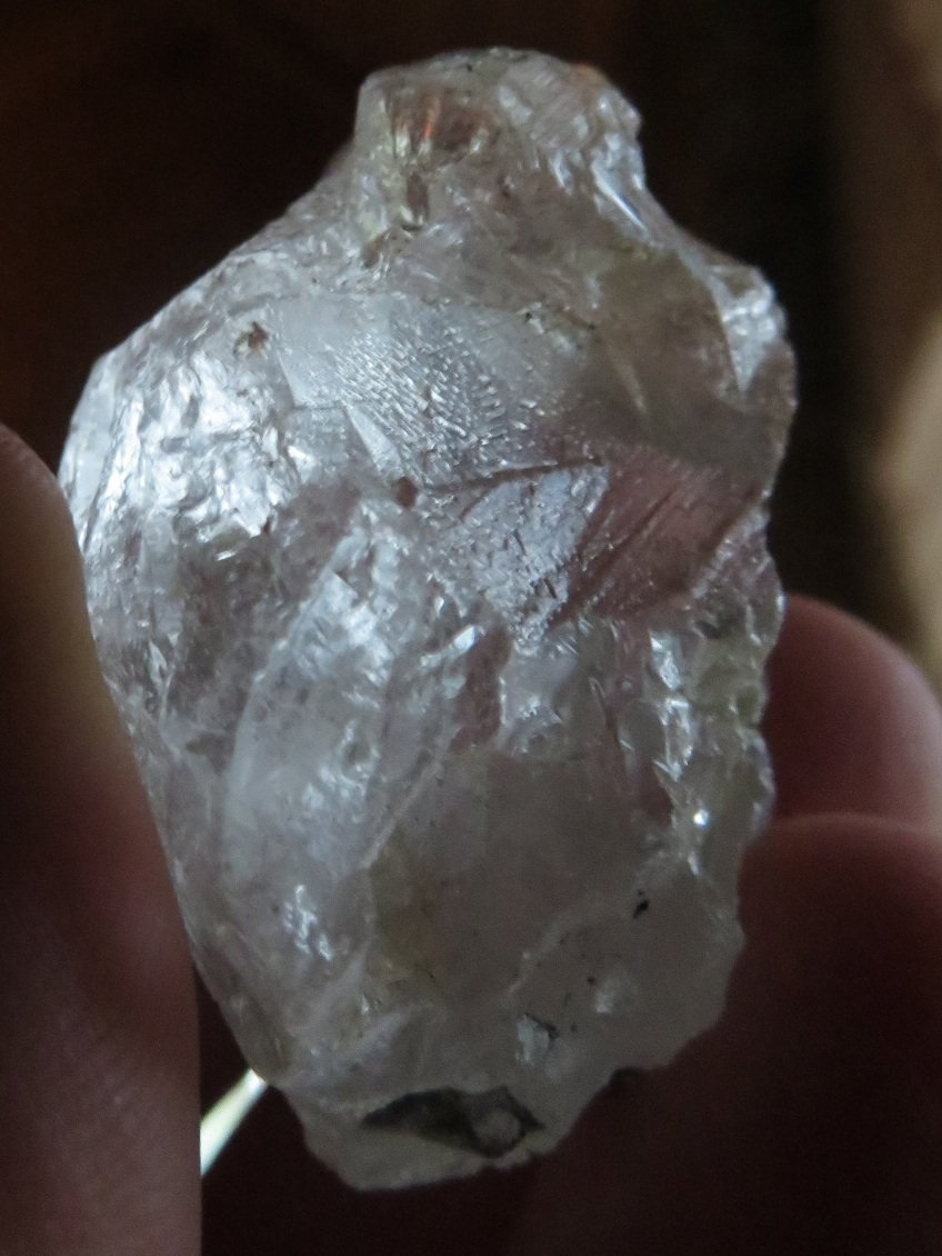 hexalchemist's tweet photo. Here is a newer photo of this stone. Lo and behold, it's a heart. I have improved my photography skills. 🙂 https://t.co/ucWXOrfpqO