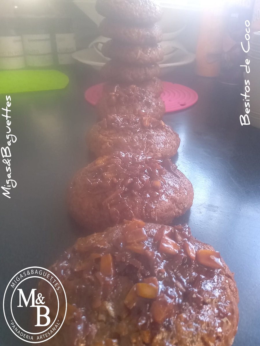 migasybaguettes's tweet photo. Besitos de Coco de la casa😋
Así me salen🔥
#BesitosDeCoco #BesosDeCoco #DulceríaVenezolana #PanaderíaArtesanal https://t.co/oUXBFEja9J