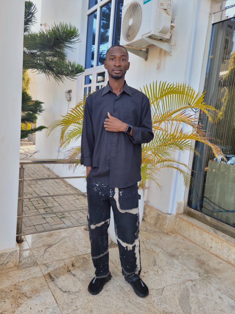 mirisconanlir's tweet image. Natasha, you are never too old to set another goal or to dream a new dream with Bnxn and Regina Daniels.

Minister of Defence Fire at Matawalle

#mirisconanlir
#WinnerByLADE
#KelechiHumblesmith