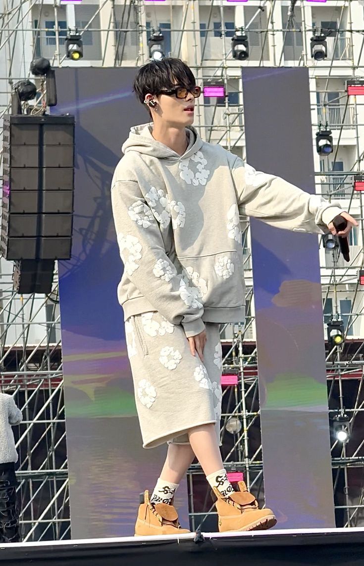 none10v01's tweet image. 🐥🐧✨
#hoonki #NI_KI #SUNGHOON