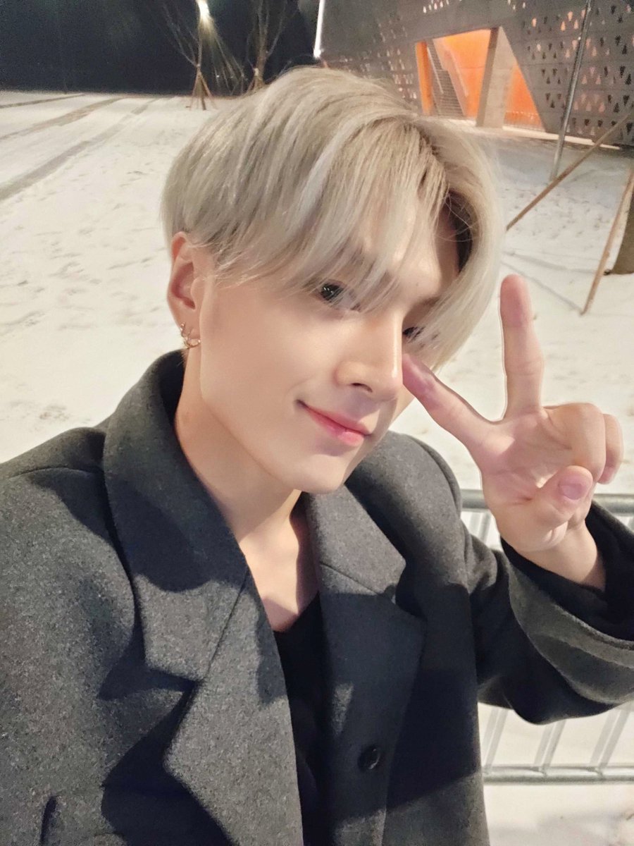 ichoosejay's tweet image. ☃️🤍

#JAY #제이
#ENHYPEN_JAY #엔하이픈_제이
@ENHYPEN_members